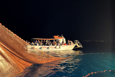 Lamparata notturna a Marina di Camerota con cena in spiaggia