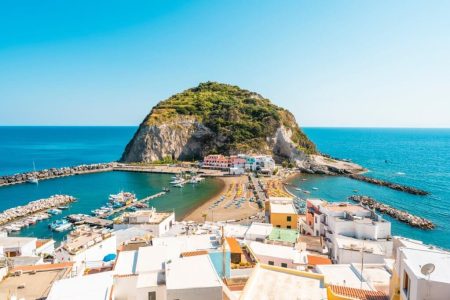 Tour in Barca condiviso a Ischia: 3 ore con sosta a Sant’Angelo