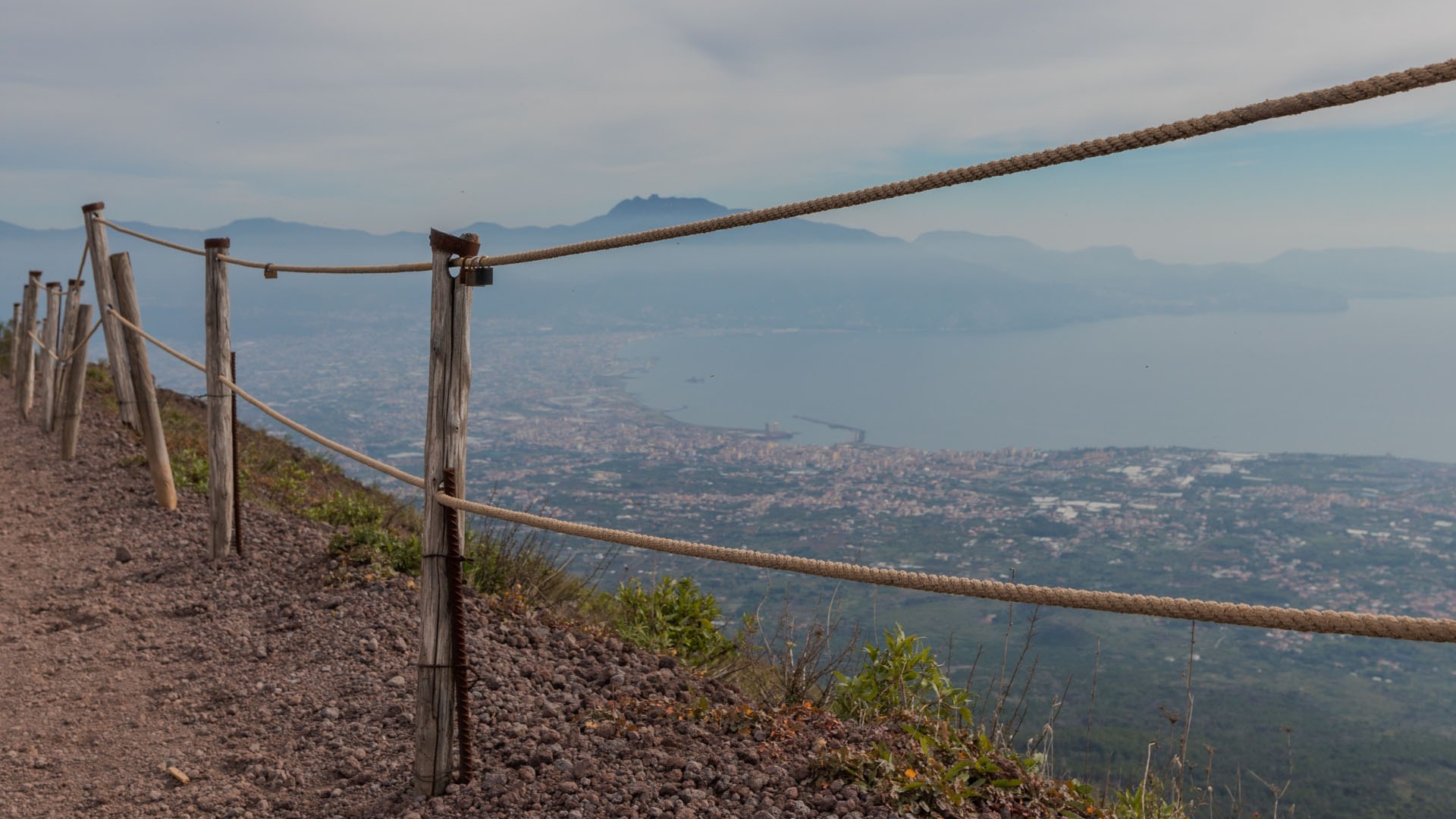 Escursione guidata sul Vesuvio con transfer da Napoli