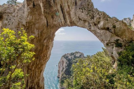 Tour guidato full immersion via terra e via mare di Capri e Anacapri
