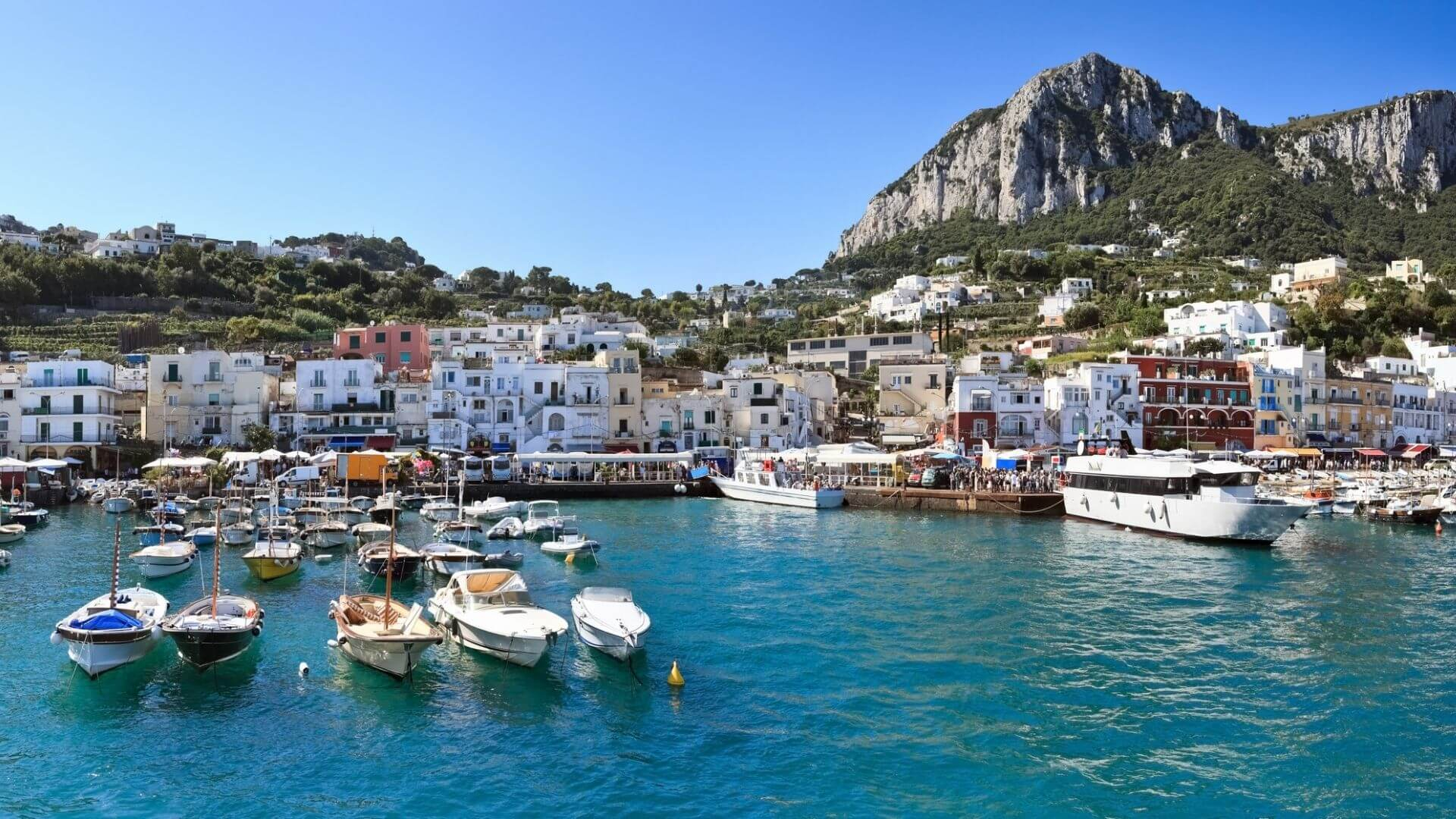 Marina Grande, il porto di Capri - movery.it