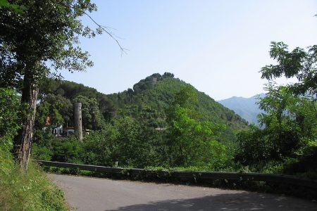 Monte Castello e il Castrum S. Adjutoris di Cava de’ Tirreni