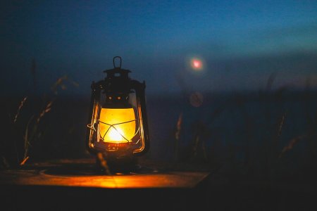 La Festa delle lanterne dei desideri al Lago d’Averno
