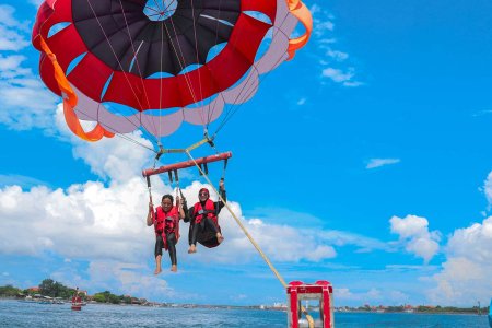 Parasailing in Cilento: fly over the sea at Agropoli (April through October)