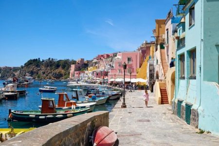 Full-day excursion to Procida departing from Naples, breakfast and light lunch