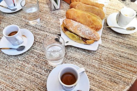 Visite de Procida avec dégustation de café et de langue de bœuf au départ d'Ischia