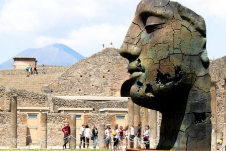 Guided tour of Pompeii ruins with light lunch and departure from Sorrento