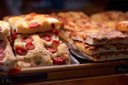 Tour privato a piedi con degustazione di focaccia nel cuore di Bari