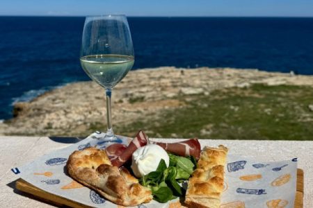 Street food tour a Polignano a Mare con degustazione