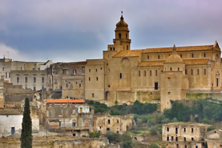 Visita guidata a Gravina in Puglia per ammirare i suoi monumenti e le grotte naturali