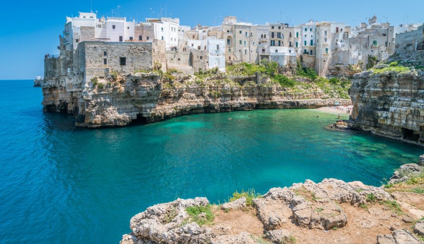 Amplify your travel experience