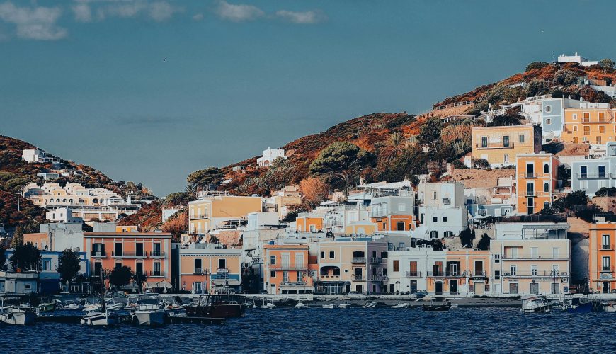 Amplify your travel experience