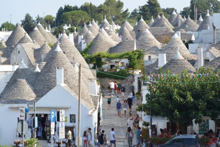 Guided tour of Alberobello departing from Polignano a Mare 