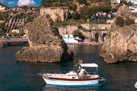 Sunset boat parties: bachelor parties, birthdays and anniversaries from Salerno to Amalfi