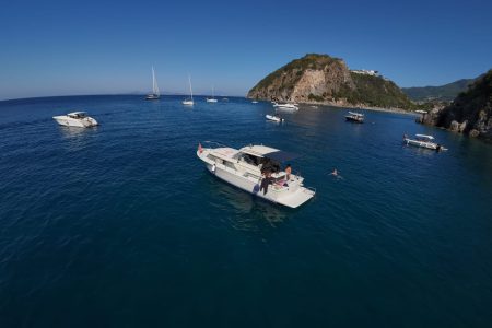 Tour Completo dell’Isola d’Ischia da Forio con Pranzo e Aperitivo Inclusi