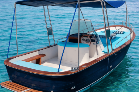 Private boat tour in Santa Maria di Leuca between Ionian and Adriatic Seas