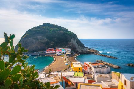 Da Napoli: Giro in barca condiviso delle Isole Ischia e Procida con pranzo